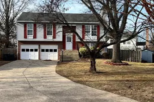 7616 Croydon Pl, Manassas, VA 20109 - Photo 1
