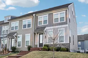 1733 Autumn Maple Leaf Dr, Dumfries, VA 22026 - Photo 1