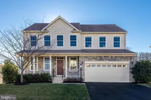 18747 Pier Trail Dr, Triangle, VA 22172 - Photo 1