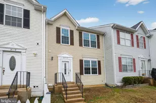 2117 Fort Donelson Ct, Dumfries, VA 22026 - Photo 1