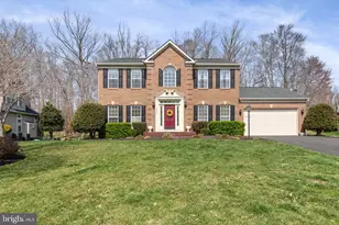 11645 Crest Maple Dr, Woodbridge, VA 22192 - Photo 1