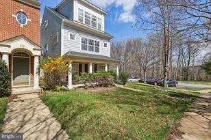16451 Kenneweg Ct, Woodbridge, VA 22191 - Photo 1