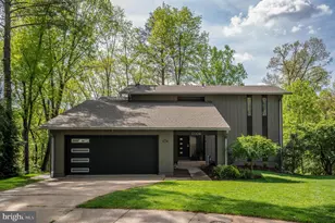 12328 Hollyhock Ct, Woodbridge, VA 22192 - Photo 1