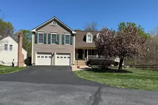 14583 Estate Dr, Woodbridge, VA 22193 - Photo 1