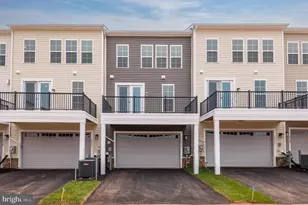 14534 Alsace Ln, Gainesville, VA 20155 - Photo 2