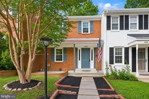 1403 Deerfield Ln, Woodbridge, VA 22191 - Photo 1