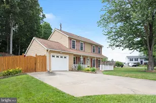5702 Sailstone Ln, Woodbridge, VA 22193 - Photo 1