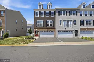 8808 Englewood Farms Dr, Manassas, VA 20112 - Photo 1