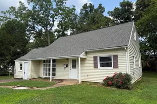 10110 Lomond Dr, Manassas, VA 20109 - Photo 1