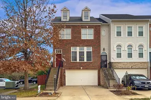 6913 Stanwick Square, Gainesville, VA 20155 - Photo 1