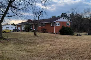 7628 Huron Dr, Gainesville, VA 20155 - Photo 1