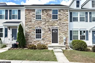 91 Carnegie Links Dr, Martinsburg, WV 25405 - Photo 1
