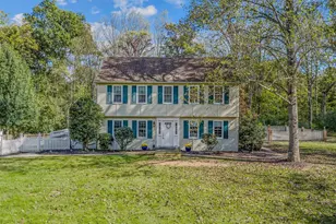 444 Fieldstone Dr, Bunker Hill, WV 25413 - Photo 1