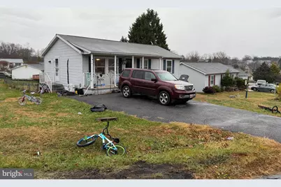 32 Yarrow Circle, Martinsburg, WV 25404 - Photo 1