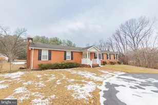 42 Wiest Ln, Gerrardstown, WV 25420 - Photo 1