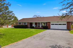 757 Montmorency Dr, Bunker Hill, WV 25413 - Photo 1