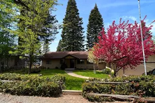 817 Lassen View Dr, Lake Almanor, CA 96137 - Photo 2