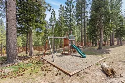 300 Blue Jay Drive, Blairsden, CA 96103 - Photo 28
