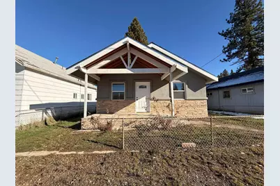 221 Main Street, Portola, CA 96122 - Photo 2