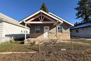 221 Main St, Portola, CA 96122 - Photo 2