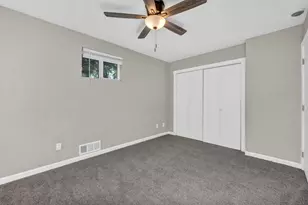 604 Pine St, Loyalton, CA 96122 - Photo 38