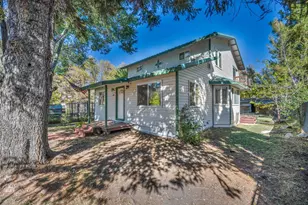 604 Pine St, Loyalton, CA 96122 - Photo 2
