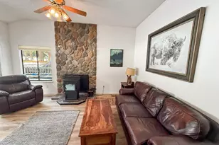 133 Cottonwood Dr, Blairsden, CA 96103 - Photo 10