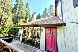 6867 Almanor Lake Estates Dr, Lake Almanor, CA 96137 - Photo 2