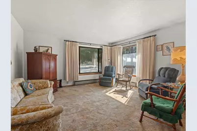 181 E Magnolia Avenue, Portola, CA 96122 - Photo 4