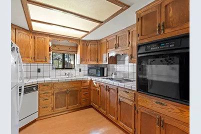 181 E Magnolia Avenue, Portola, CA 96122 - Photo 12