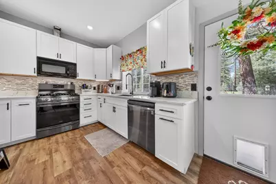 211 Carol Avenue, Chester, CA 96020 - Photo 8