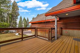 1228 Lassen View Dr, Lake Almanor, CA 96137 - Photo 4