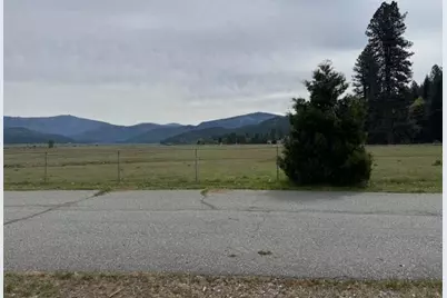 1377 Arlington Road, Crescent Mills, CA 95934 - Photo 2