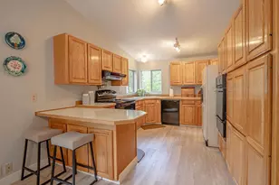 862 Willow Way, Greenville, CA 95947 - Photo 6