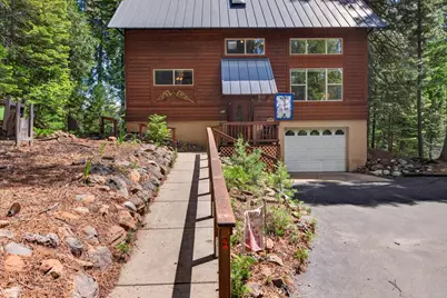 808 Lake Ridge Road #2, Lake Almanor, CA 96137 - Photo 2