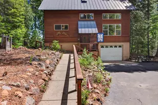 808 Lake Ridge Rd, Lake Almanor, CA 96137 - Photo 2
