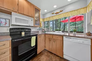 808 Lake Ridge Rd, Lake Almanor, CA 96137 - Photo 8