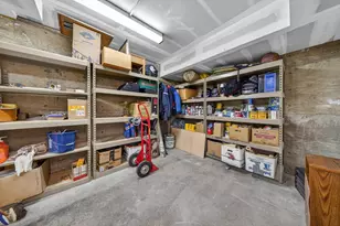 808 Lake Ridge Rd, Lake Almanor, CA 96137 - Photo 28