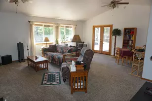 141 Forest View Dr, Quincy, CA 95971 - Photo 2