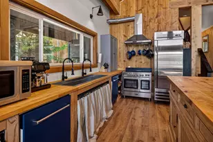830 Peninsula Dr, Lake Almanor, CA 96137 - Photo 12