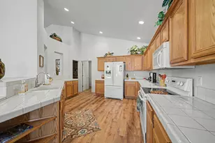 38 Oak Ct, Blairsden, CA 96103 - Photo 14