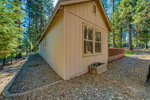 38 Oak Ct, Blairsden, CA 96103 - Photo 40