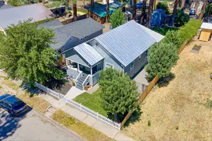 421 Nevada St, Portola, CA 96122 - Photo 2