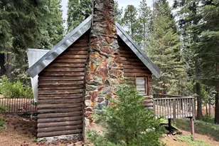 122 Peninsula Dr, Lake Almanor, CA 95674 - Photo 2