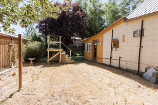 56 Elm St, Quincy, CA 95971 - Photo 18