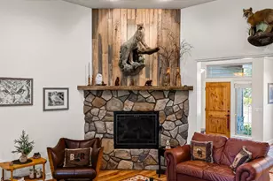 372 Walsh Ct, Lake Almanor, CA 96137 - Photo 10