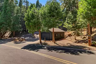 603 Lake Ridge Rd, Lake Almanor, CA 96137 - Photo 38