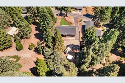 707 Lake Ridge Road, Lake Almanor, CA 96137 - Photo 36