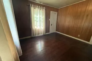 197 E Riverside Ave, Portola, CA 96122 - Photo 14