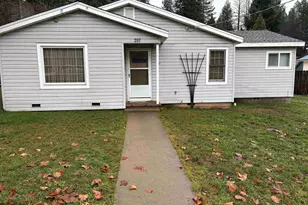 297 Coburn St, Quincy, CA 95971 - Photo 1